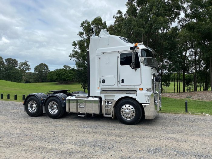 2018 Kenworth K200 White