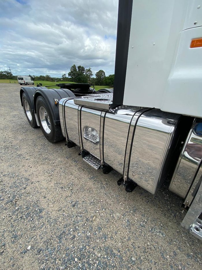 2018 Kenworth K200 White