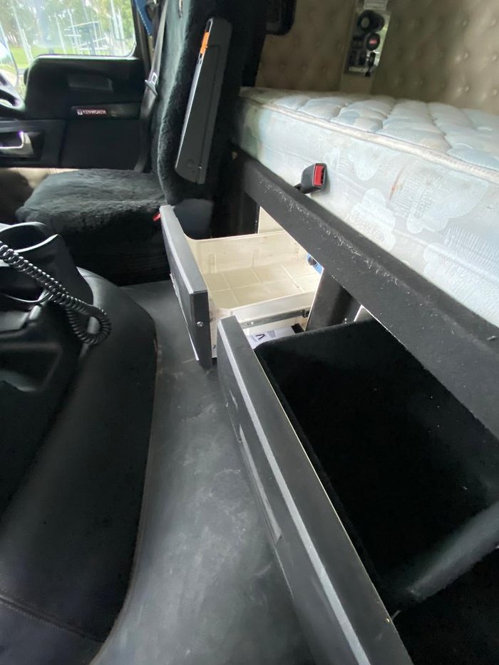2018 Kenworth K200 White