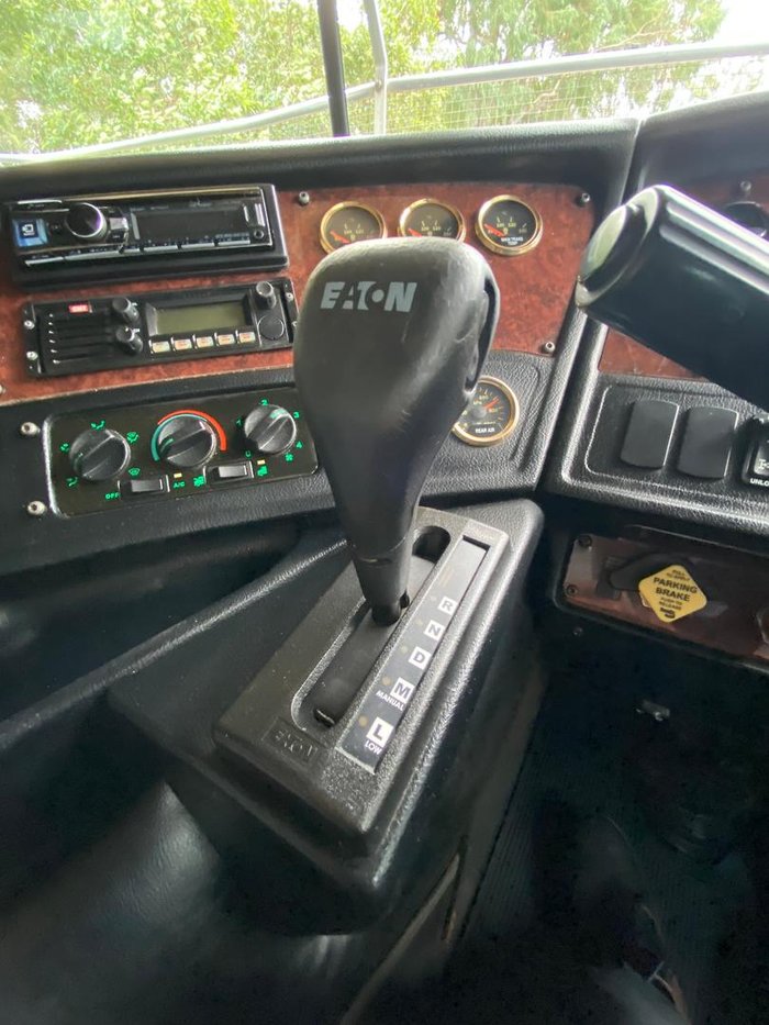 2018 Kenworth K200 White