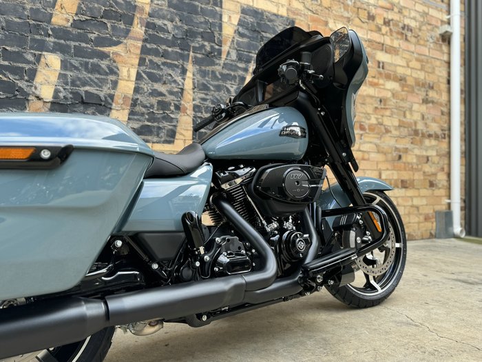 2023 HARLEY-DAVIDSON STREET GLIDE (FLHX) ROAD SHARKSKIN BLUE