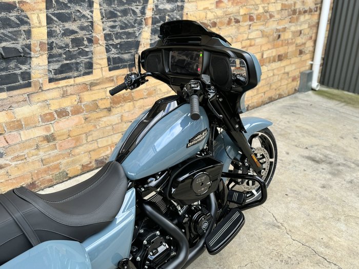 2023 HARLEY-DAVIDSON STREET GLIDE (FLHX) ROAD SHARKSKIN BLUE