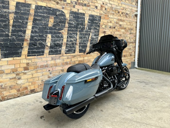 2023 HARLEY-DAVIDSON STREET GLIDE (FLHX) ROAD SHARKSKIN BLUE
