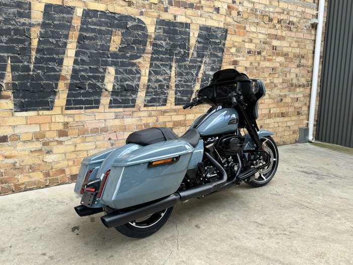 2023 HARLEY-DAVIDSON STREET GLIDE (FLHX) ROAD SHARKSKIN BLUE