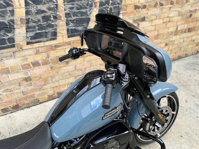 2023 HARLEY-DAVIDSON STREET GLIDE (FLHX) ROAD SHARKSKIN BLUE