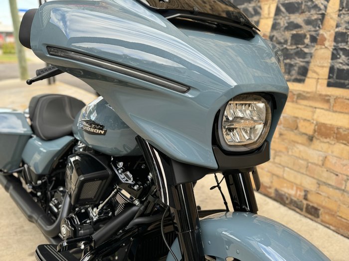 2023 HARLEY-DAVIDSON STREET GLIDE (FLHX) ROAD SHARKSKIN BLUE