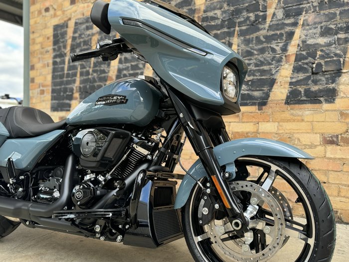 2023 HARLEY-DAVIDSON STREET GLIDE (FLHX) ROAD SHARKSKIN BLUE