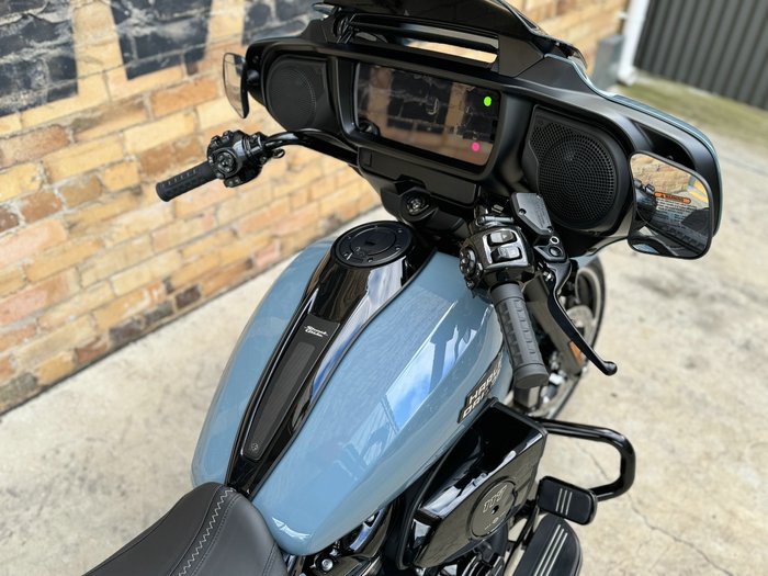 2023 HARLEY-DAVIDSON STREET GLIDE (FLHX) ROAD SHARKSKIN BLUE