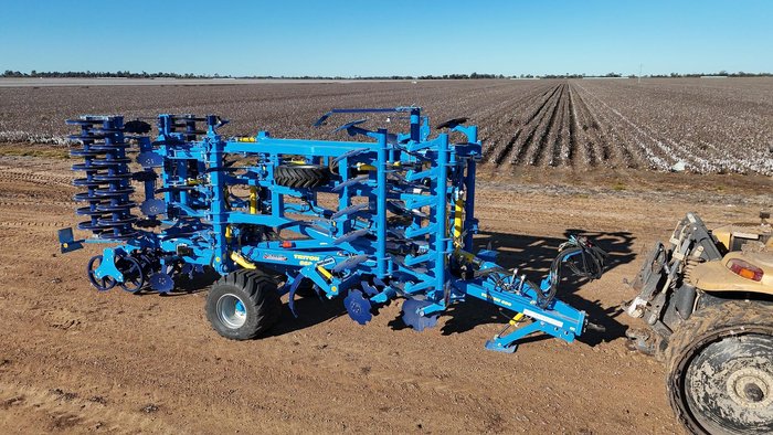 0 Farmet Triton Heavy 660Ps Combined Disc And Tyne Cultivator BLUE