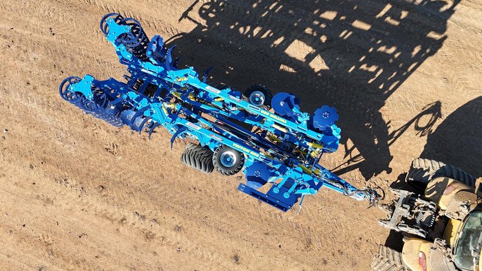 0 Farmet Triton Heavy 660Ps Combined Disc And Tyne Cultivator BLUE