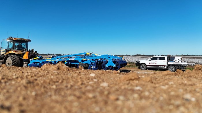 0 Farmet Triton Heavy 660Ps Combined Disc And Tyne Cultivator BLUE