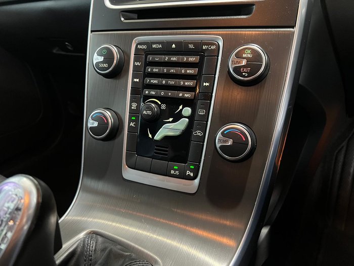 2013 Volvo V60 T4