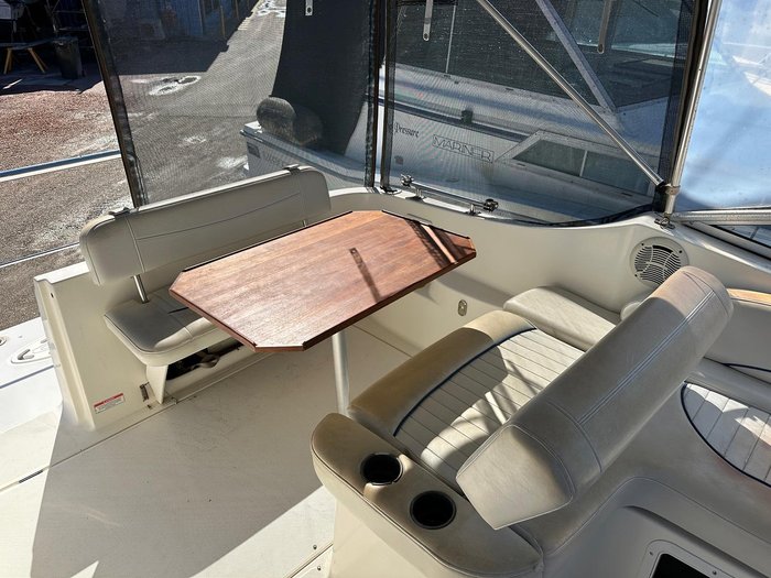2005 Bayliner 275 SPORTS CRUISER
