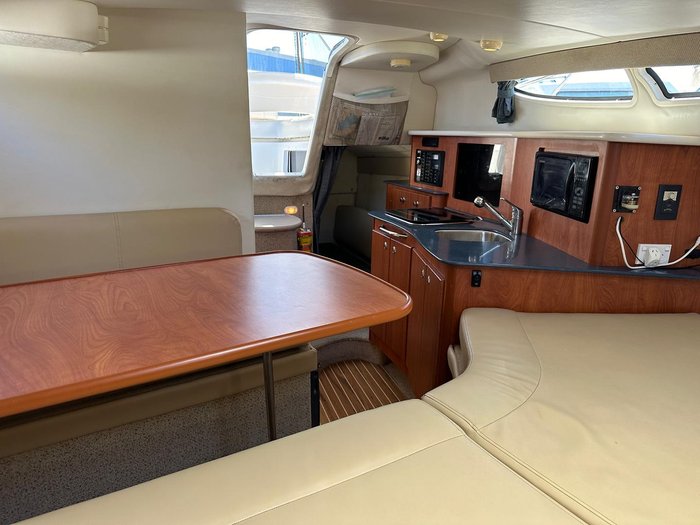 2005 Bayliner 275 SPORTS CRUISER