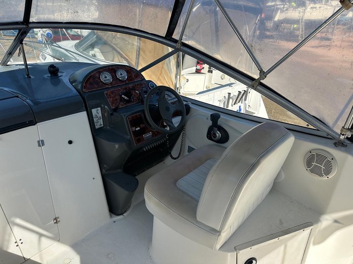 2005 Bayliner 275 SPORTS CRUISER