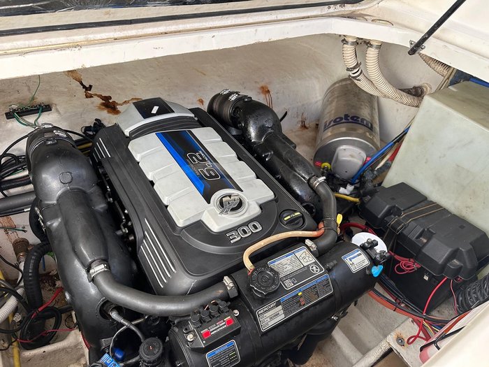 2005 Bayliner 275 SPORTS CRUISER