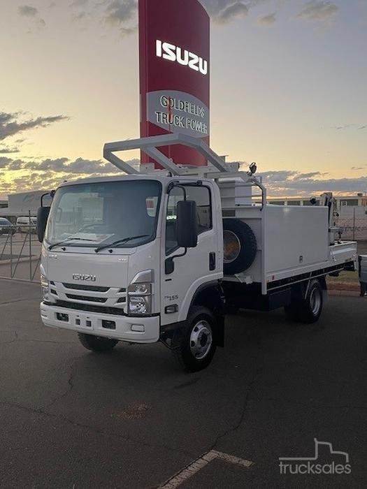 2025 Isuzu Nps