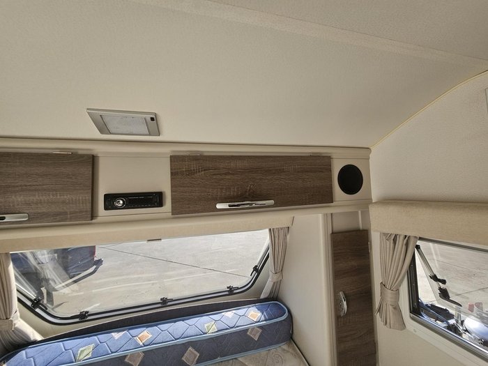2017 Jurgens Skygazer J2207