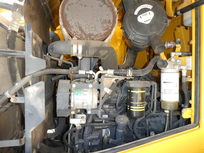 2019 Komatsu Wa200pz-6 YELLOW