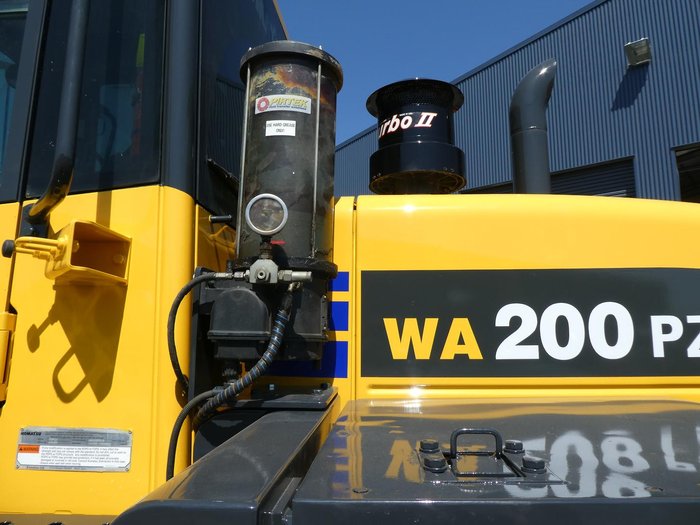 2019 Komatsu Wa200pz-6 YELLOW