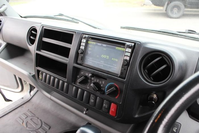 2016 Hino 300 616 616 AUTO WHITE