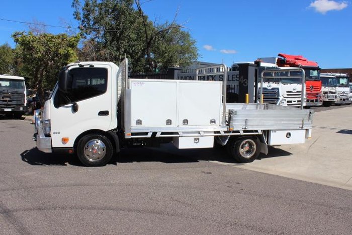 2016 Hino 300 616 616 AUTO WHITE