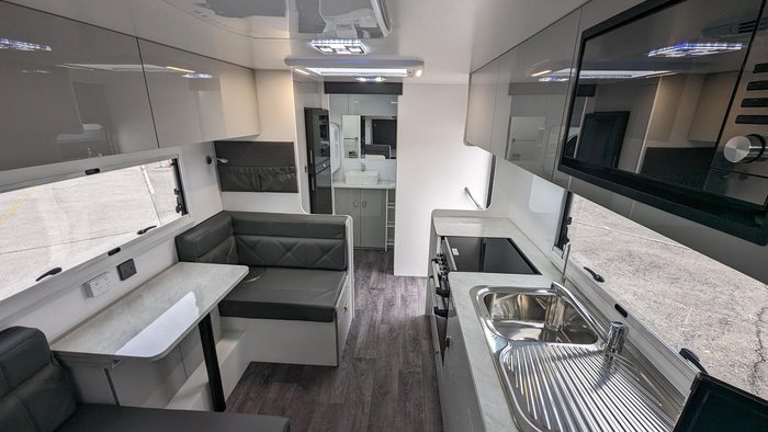 2024 JB Caravans 20'6
