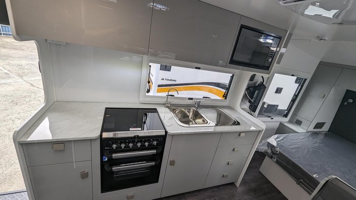 2024 JB Caravans 20'6