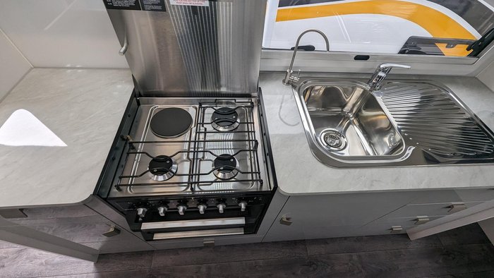 2024 JB Caravans 20'6