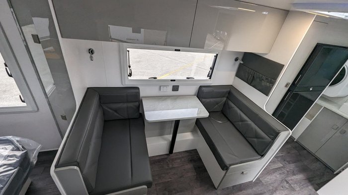 2024 JB Caravans 20'6