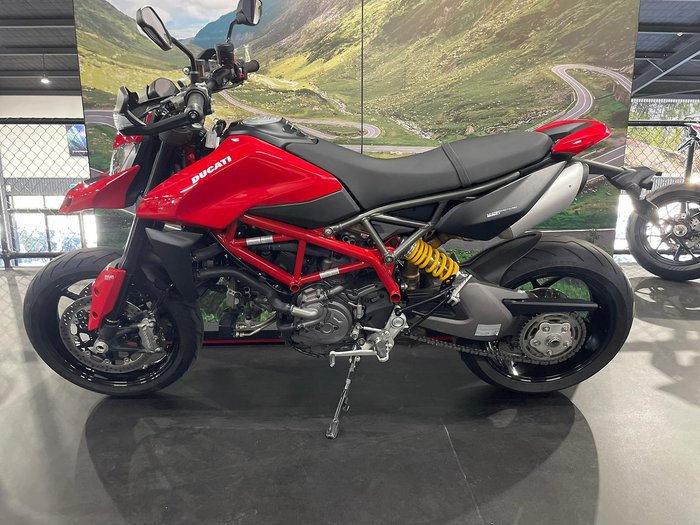 2022 Ducati Hypermotard 950 Hypermotard Red