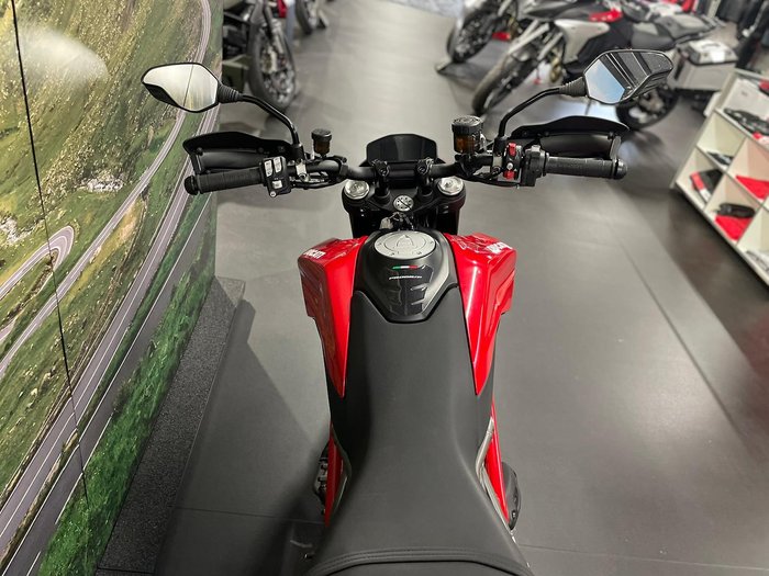 2022 Ducati Hypermotard 950 Hypermotard Red