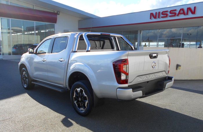 2025 NISSAN NAVARA ST-X