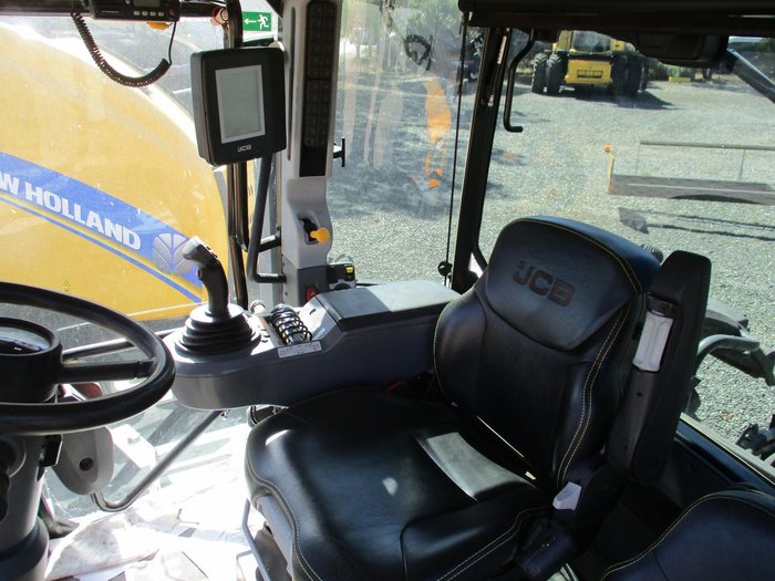 2019 JCB 8330 Fastrac Yellow