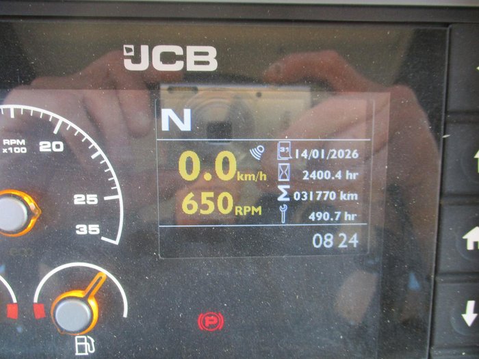 2019 JCB 8330 Fastrac Yellow