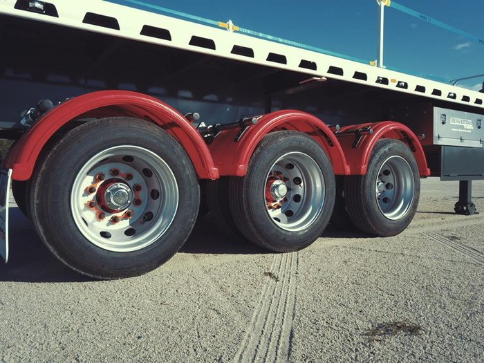 2025 Beavertail 30 Ft Tri Axle Flat Top Trailer