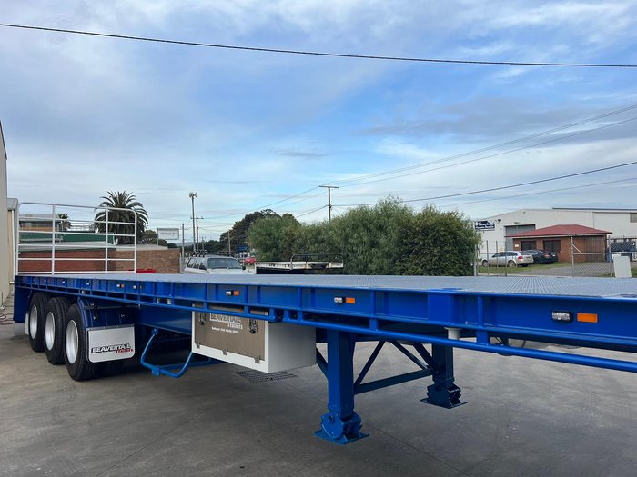 2025 Beavertail 30 Ft Tri Axle Flat Top Trailer