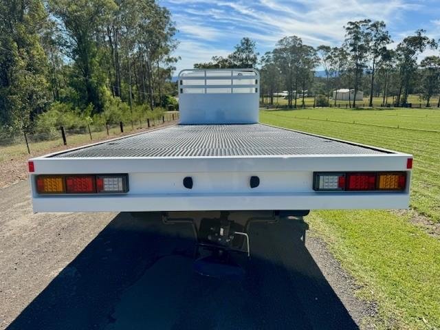2012 Kenworth T359 with 36 inch flat roof bunk, auto, Cummins 440hp,