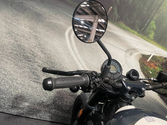 2024 Royal Enfield SHOTGUN 650 White