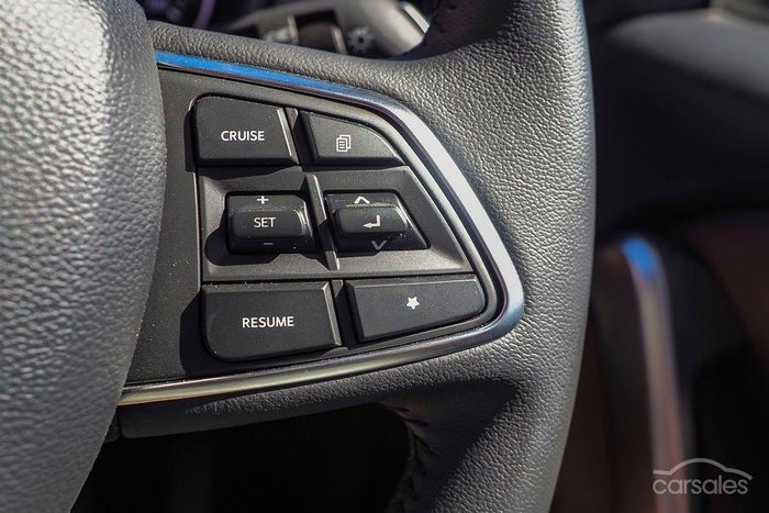 2023 Mahindra Scorpio Z8