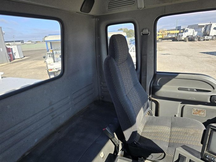 2002 Isuzu Fvr 950 White