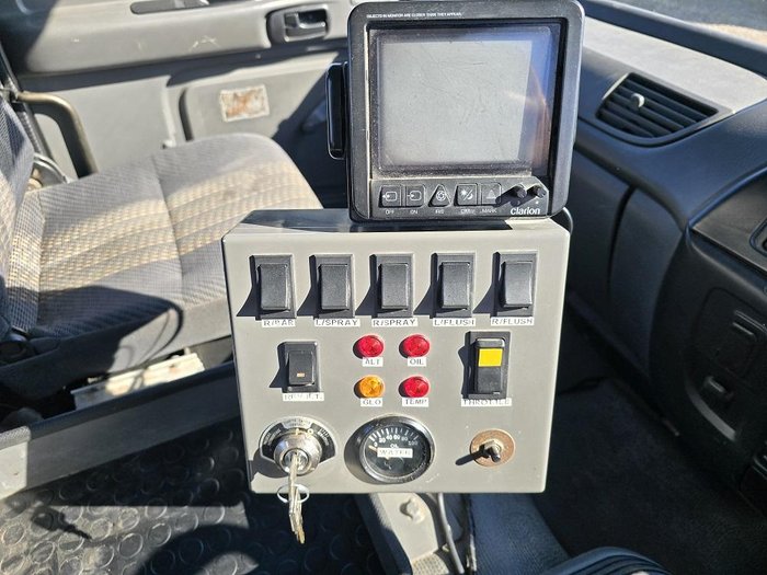 2002 Isuzu Fvr 950 White