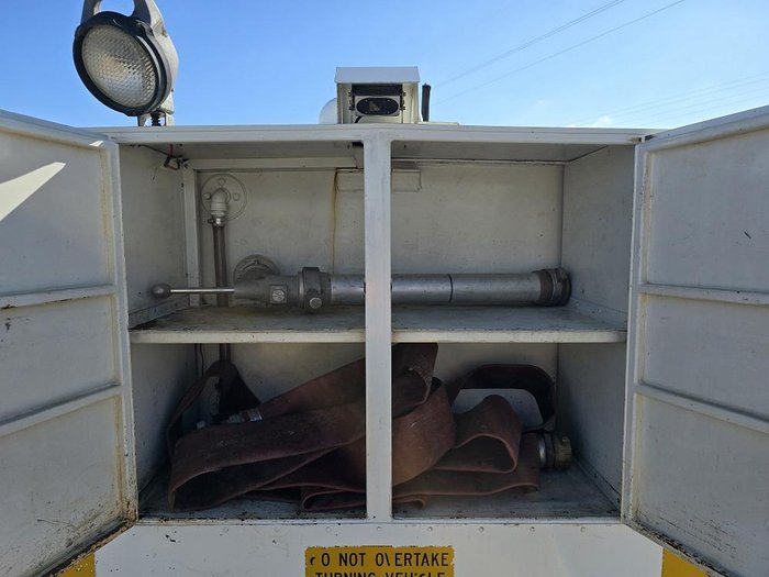 2002 Isuzu Fvr 950 White