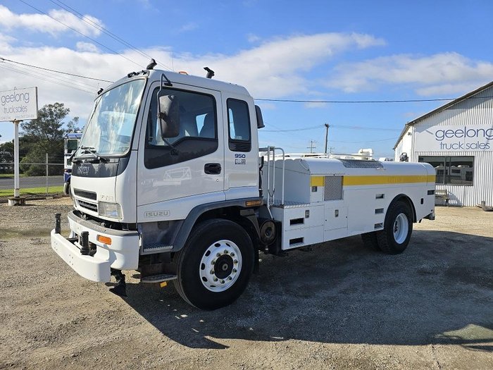 2002 Isuzu Fvr 950 White