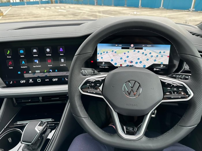 2025 Volkswagen Touareg 210TDI R-Line