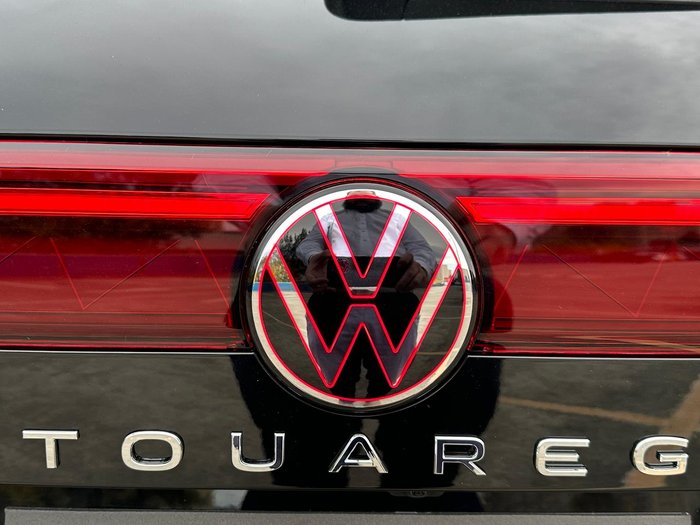 2025 Volkswagen Touareg 210TDI R-Line