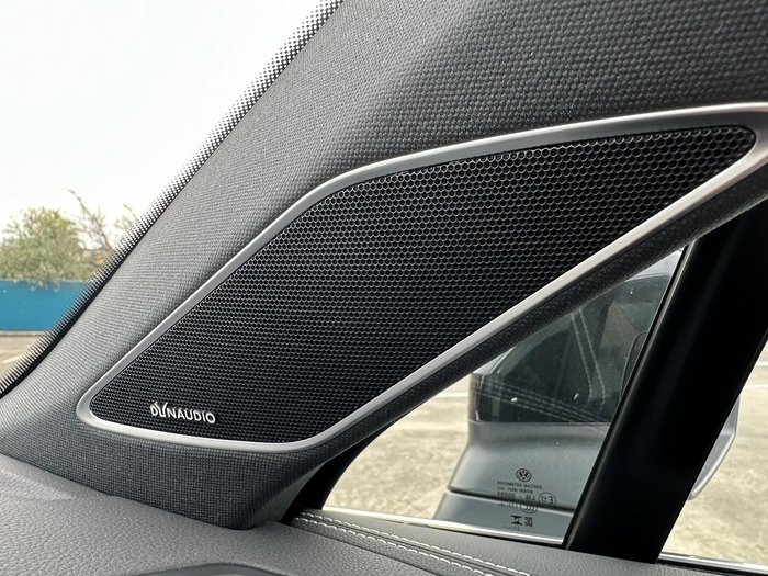 2025 Volkswagen Touareg 210TDI R-Line