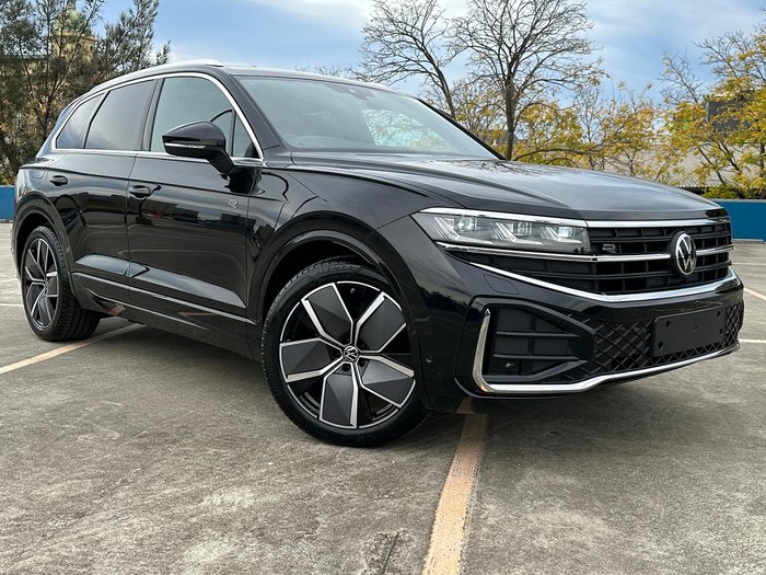 2025 Volkswagen Touareg 210TDI R-Line