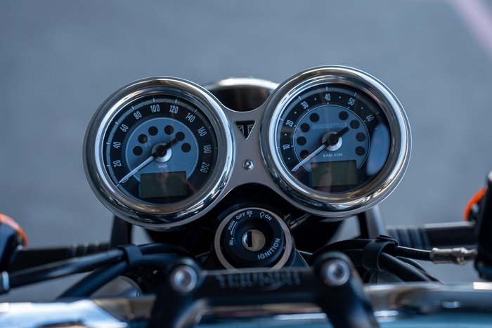 2023 Triumph Bonneville T100 (900cc) Bonneville Blue
