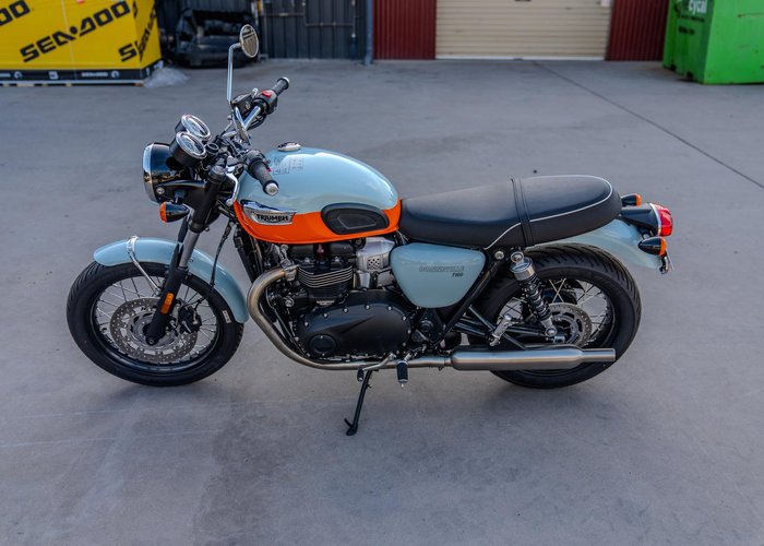2023 Triumph Bonneville T100 (900cc) Bonneville Blue